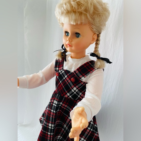 Vintage Wendy Walker Doll, 32” Tall - Picture 7 of 12